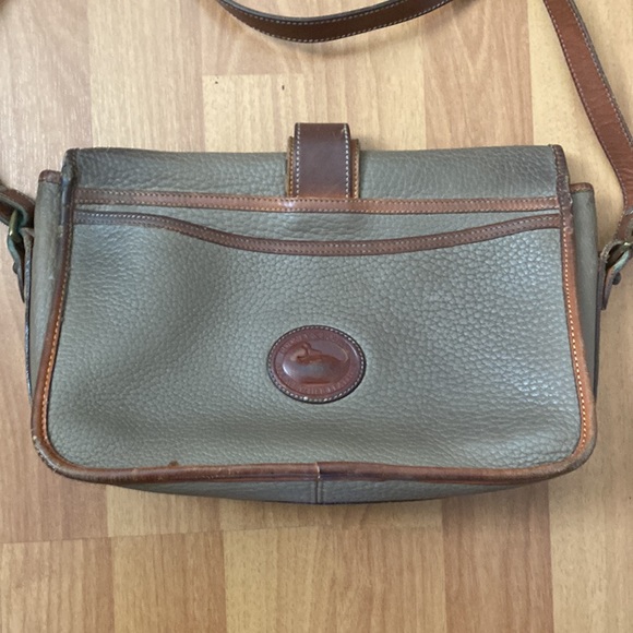 Vintage Dooney Bourke Distressed Pebble Leather Crossbody Bag Taupe British Tan - Picture 8 of 11